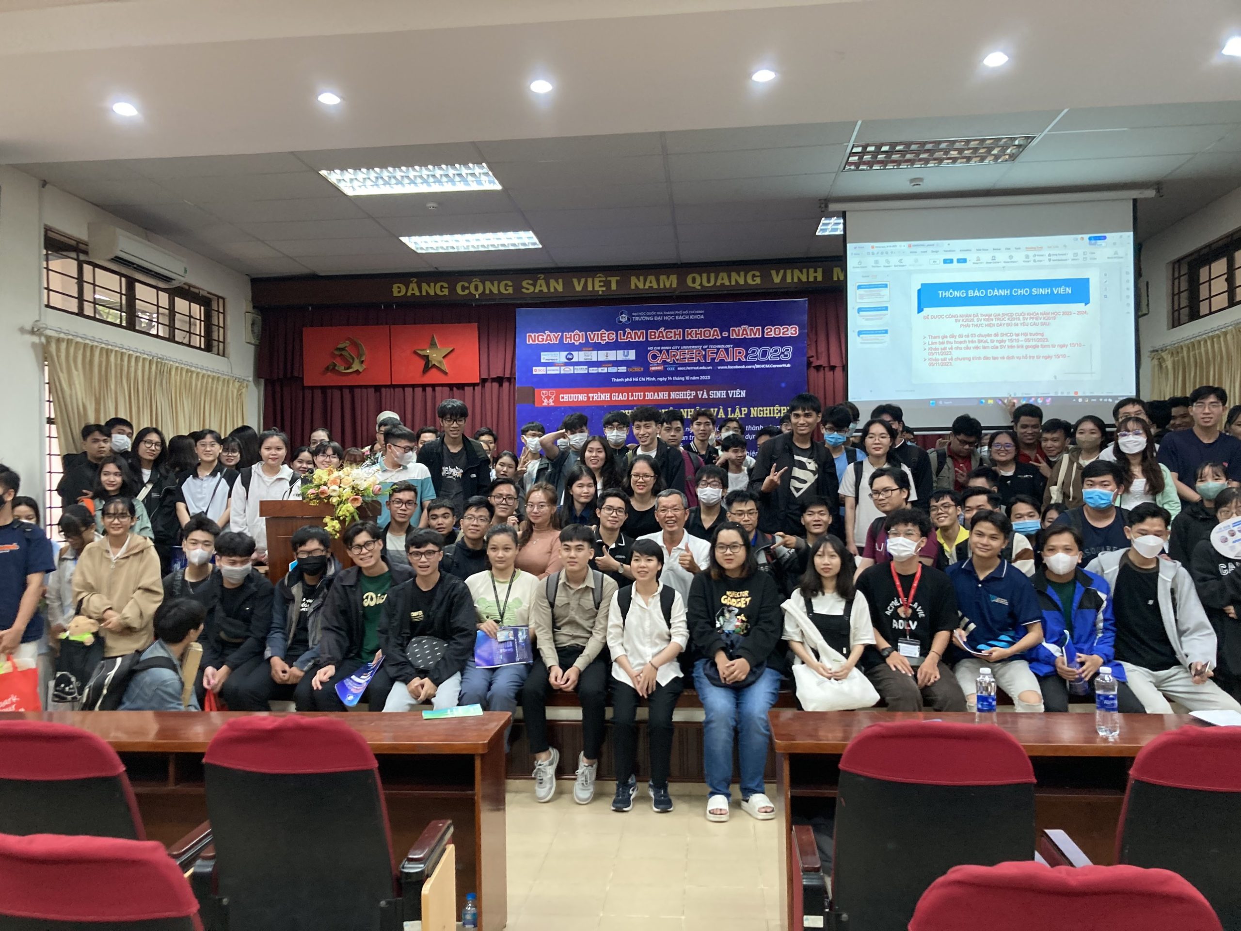 CON ĐƯỜNG SỰ NGHIỆP CỦA MỘT ĐỜI NGƯỜI